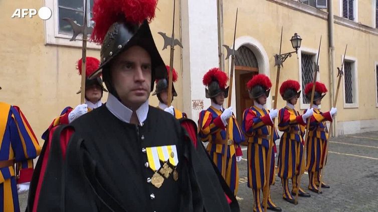 Zelensky incontra Papa Francesco in Vaticano, a colloquio per 40 minuti