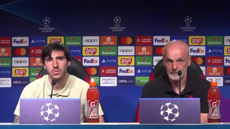 Champions League, Pioli: "Se Leao sta bene gioca dall'inizio"