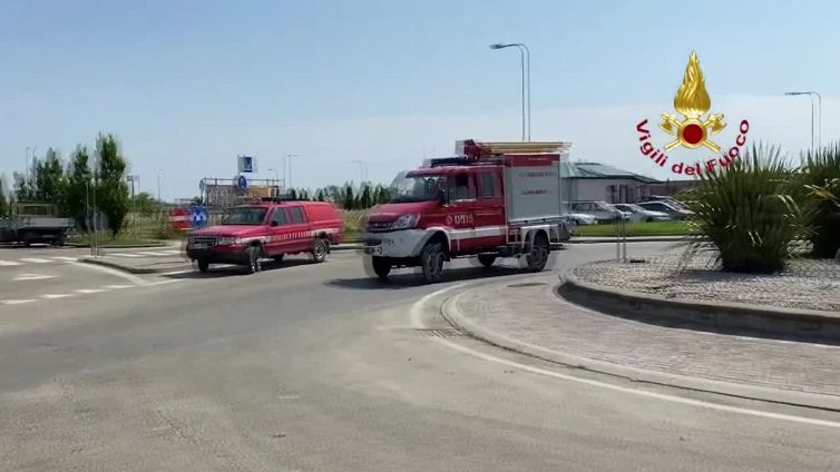 Maltempo in Emilia-Romagna, a Conselice proseguono operazioni di prosciugamento