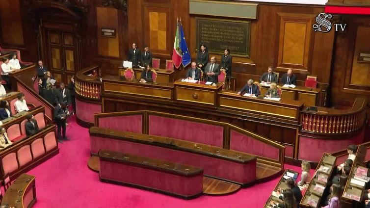 La Russa: "Nessuno pensa di cambiare la prima parte della Carta"