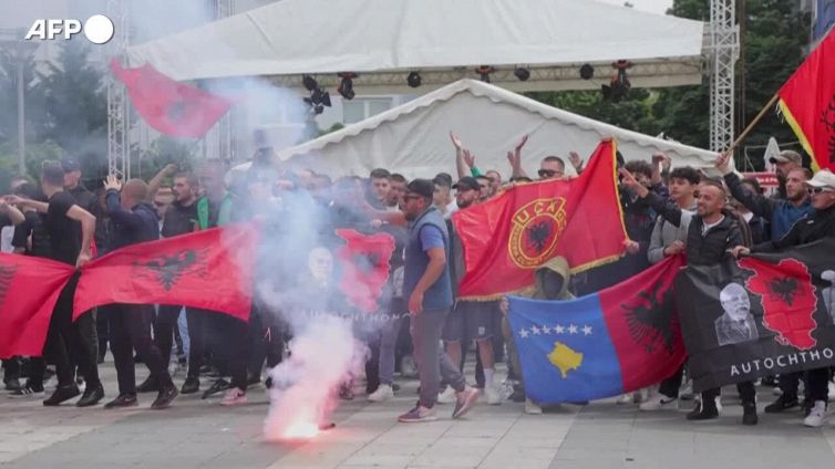 Kosovo, manifestazione nella parte albanese di Mitrovica