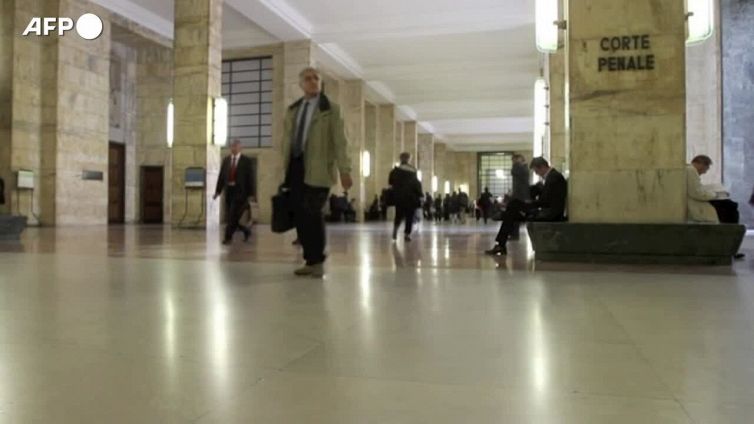 Processi rapidi e rigore su braccialetto, la stretta in Cdm