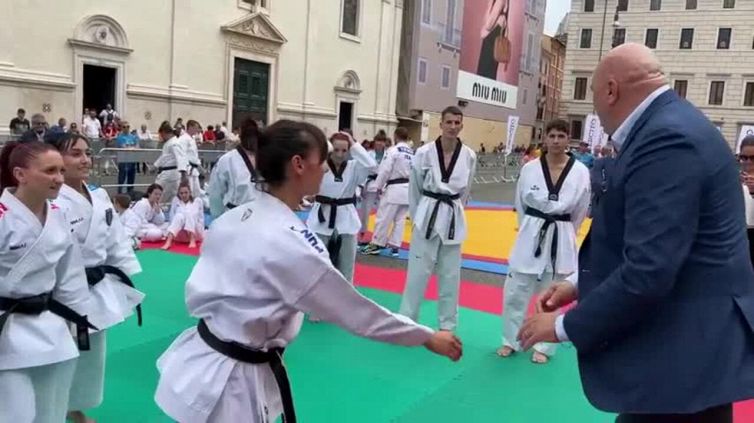 Roma, in piazza Navona l'evento "Esercito & Sport"