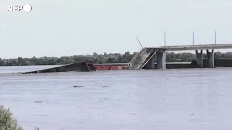 Salta la diga di Kakhovka, scambio di accuse Kiev-Mosca