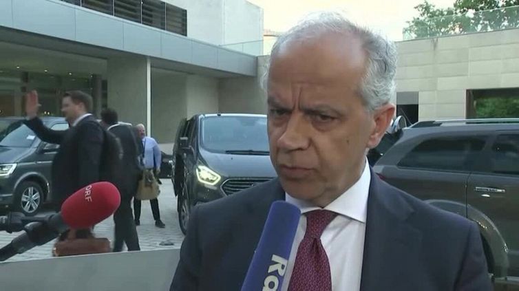 Immigrazione, Piantedosi: "L'Italia non sarà un centro raccolta dei migranti Ue"