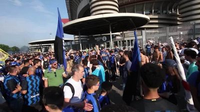 Champions League, l'arrivo dei tifosi dell'Inter a San Siro