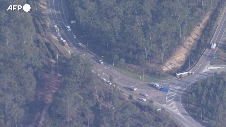 Autobus si ribalta in Australia, almeno dieci morti: arrestato l'autista