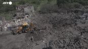 Ucraina, attacco russo su Kramatorsk: enorme cratere nella zona residenziale