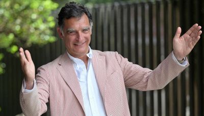 Chi è Tiberio Timperi, giornalista e conduttore televisivo