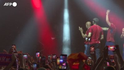 Spagna, la Roja festeggia con i tifosi la vittoria della Nations League