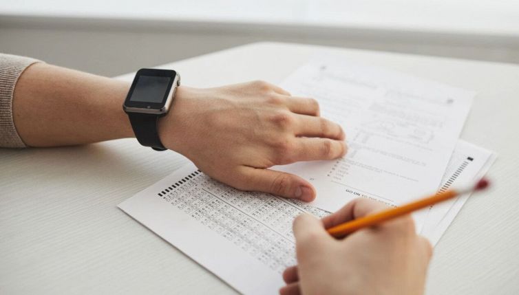 Maturità 2023, da Oriana Fallaci a Piero Angela: le tracce della prima prova