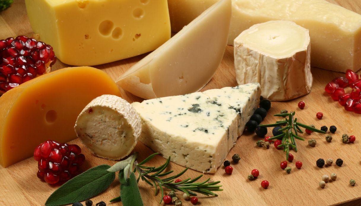 Conservare il formaggio in frigorifero: le cinque regole d'oro