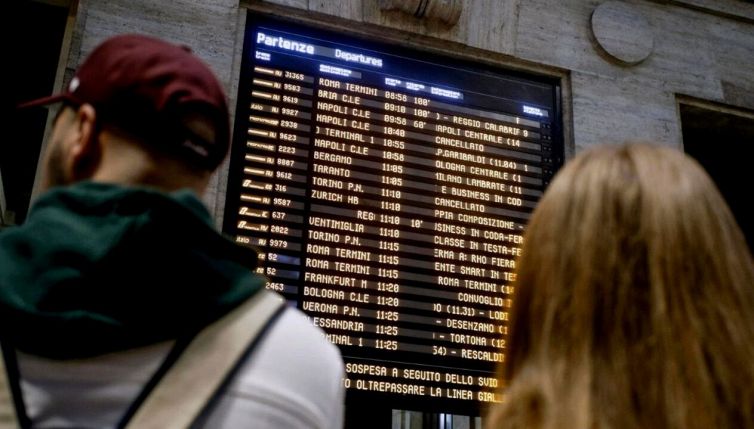 Sciopero dei treni venerdì 23 giugno: le fasce di garanzia