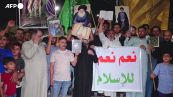 Iraq, manifestanti a Karbala bruciano bandiere della comunita' lgbtq
