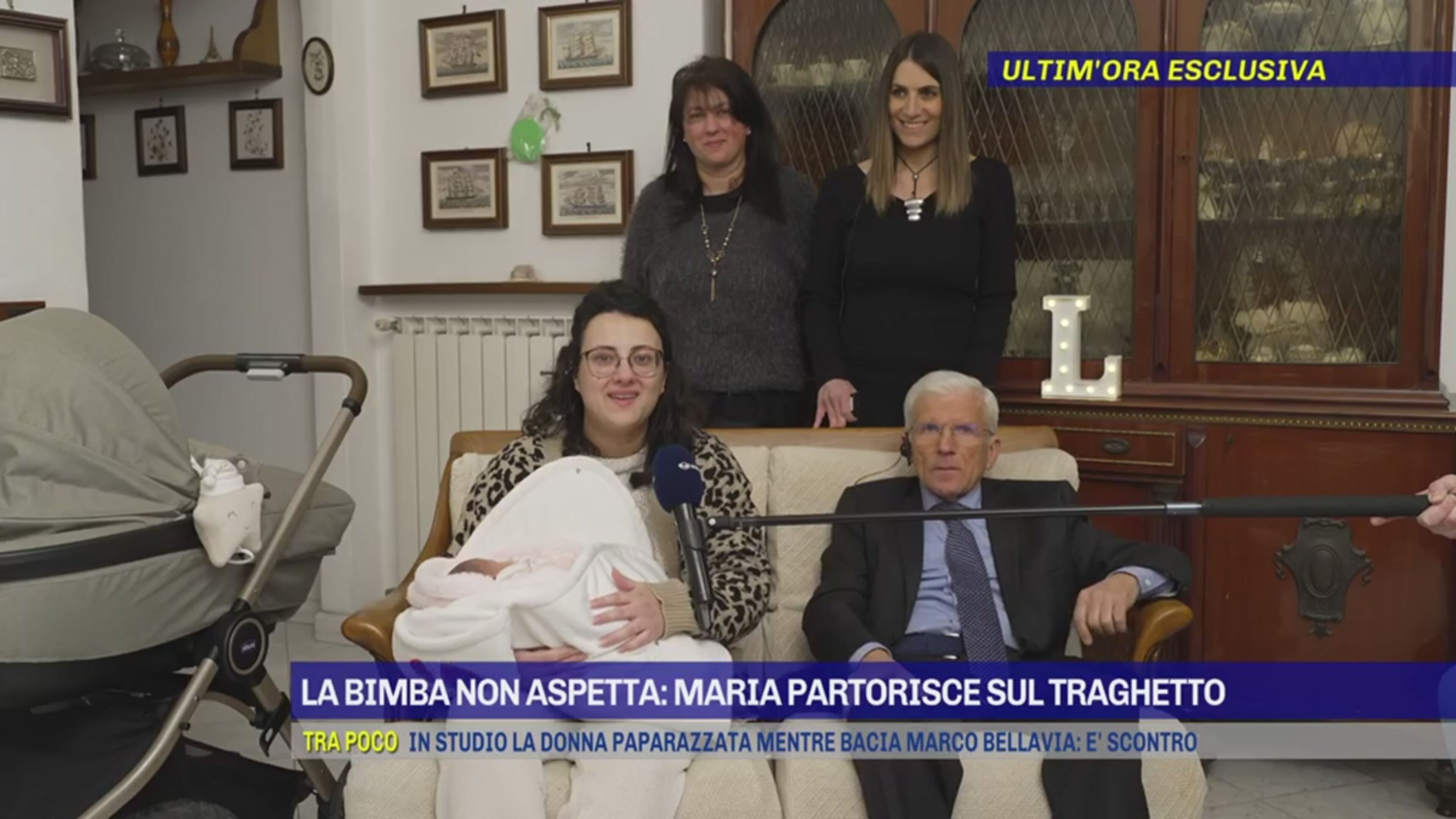 Maria partorisce sul traghetto