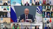 Putin: "E' in corso una guerra ibrida contro la Russia"