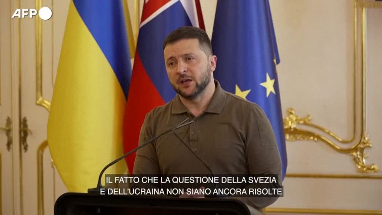 Zelensky critica l'indecisione della Nato sull'adesione di Ucraina e Svezia