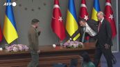 Zelensky vede Erdogan e insiste su ingresso nella Nato