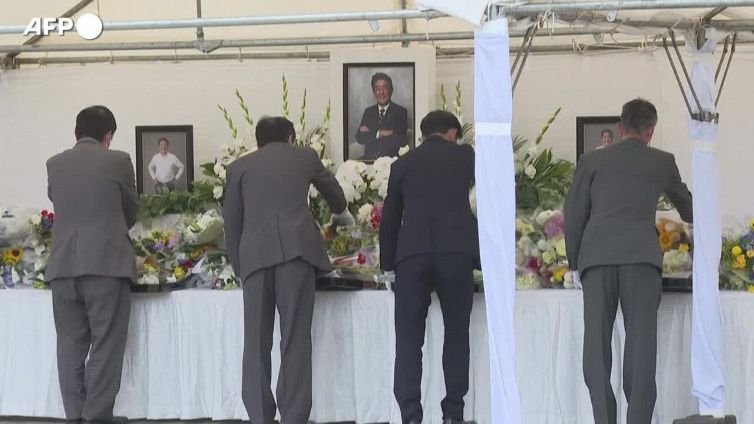 Giappone, a Tokyo si rende omaggio all'ex premier Abe: a un anno dalla sua morte