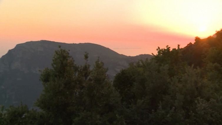 Caro-prezzi e caldo rovente, ma il mare resta il "re" delle ferie