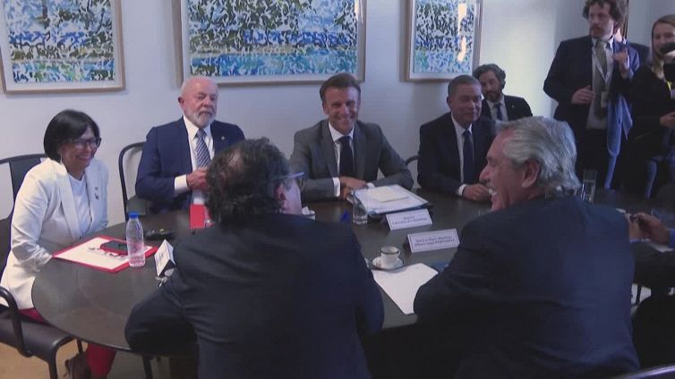 Lula show al summit Ue-Celac: "Basta soldi alla guerra"