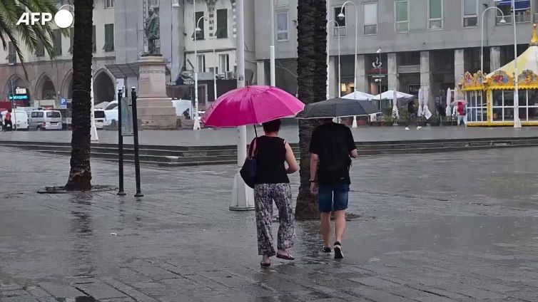 Danni da grandine e vento, ancora allerta e caldo record