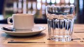 L'acqua si beve prima o dopo il caffè? Facciamo chiarezza