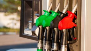 Self service: si può usare il diesel per i camion nell'auto?