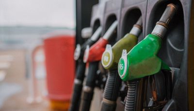 Prezzi dei benzinai alle stelle: gli errori che ti fanno spendere