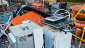 Dove buttare i rifiuti elettronici RAEE: attenzione alla multa