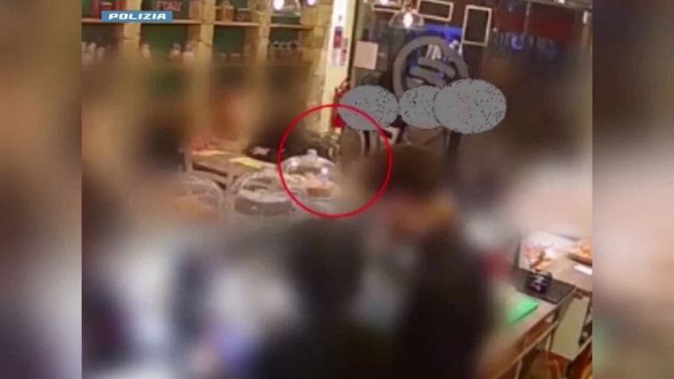 Il furto con il trucco della sedia spostata: come funziona