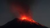 Eruzione del Popocatepetl: perché sotto il vulcano attivo si balla