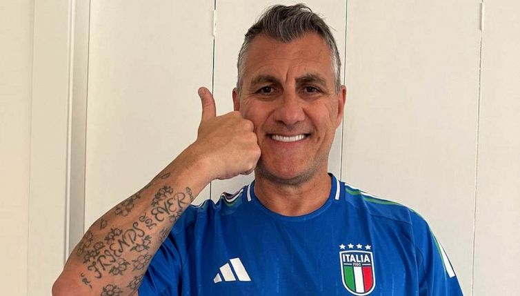 Minimal e casual ma con grinta. A casa di Bobo Vieri