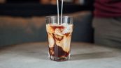 Il caffè con la cipolla impazza su TikTok: perché gli influencer lo bevono