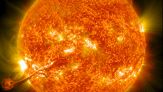 Il campo magnetico del Sole si sta invertendo: cosa accadrà alla Terra
