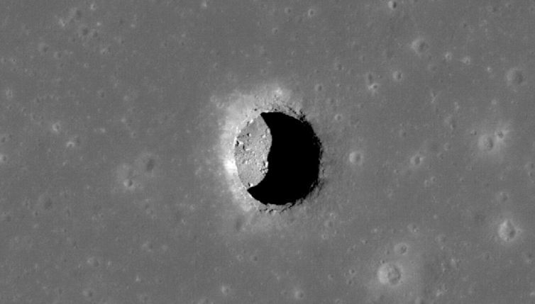 Tunnel sotto la Luna: potrebbero essere abitabili