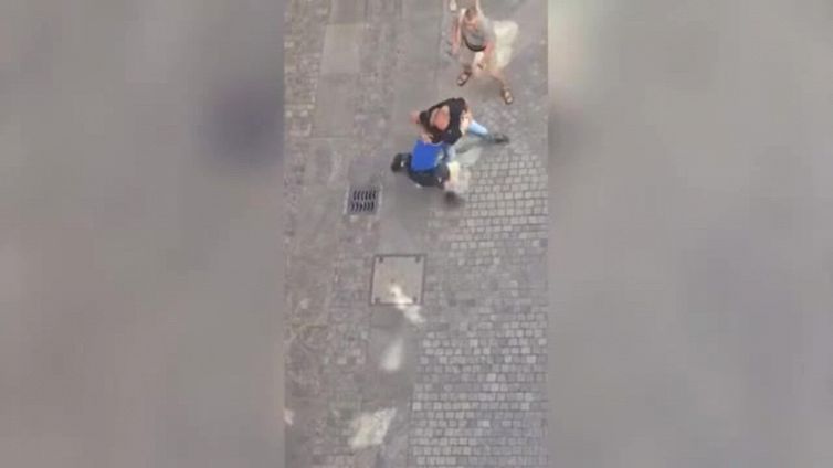 Tentativo di rapina: la polizia spara e e arresta i malviventi
