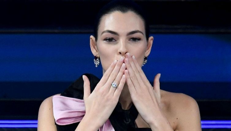Chi è Vittoria Ceretti, ex fidanzata di Tony Effe nominata da Fedez