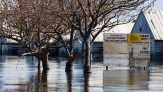 Il lago fantasma riaffiora dopo 130 anni e sommerge tutto