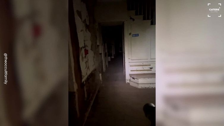 Incontrano il fantasma di un bambino? Le immagini da brividi