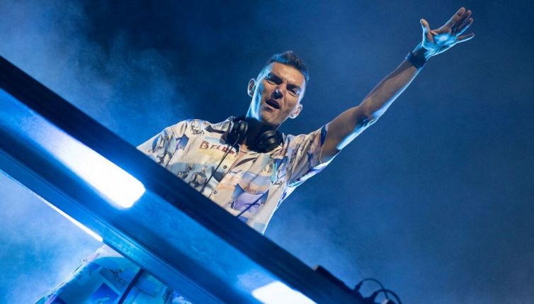 Chi è Gabry Ponte, il dj di “Tutta l’Italia” a Sanremo 2025