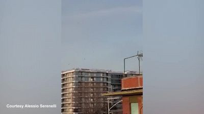 Allarme bomba su volo New York-Delhi, scortato da caccia militari all'aeroporto di Fiumicino
