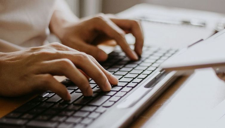 La falsa mail della Polizia di Stato, come funziona la nuova truffa