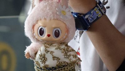 Labubu mania: i pupazzi da collezione valgono migliaia di euro