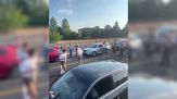 Lo show degli Schuhplattler fermi in autostrada