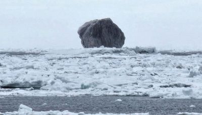 Iceberg nero avvistato in Canada: cos'è e perché è così raro