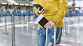 Allarme smartphone in viaggio: cosa può succedere ai controlli
