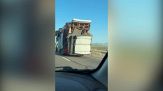 Viaggia in autostrada: quello che vede è da non credere