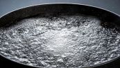 Devi bollire l'acqua da bere, il metodo anti microplastiche