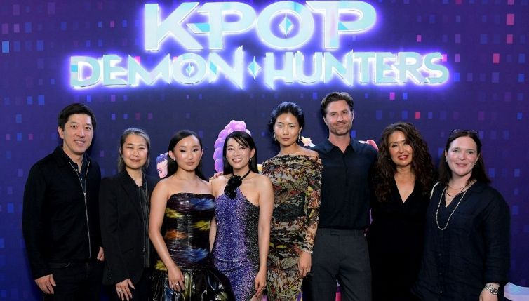 K-Pop: La Rivoluzione Musicale Coreana che Sta Conquistando il Mondo - Storia, Gruppi e Segreti del Successo